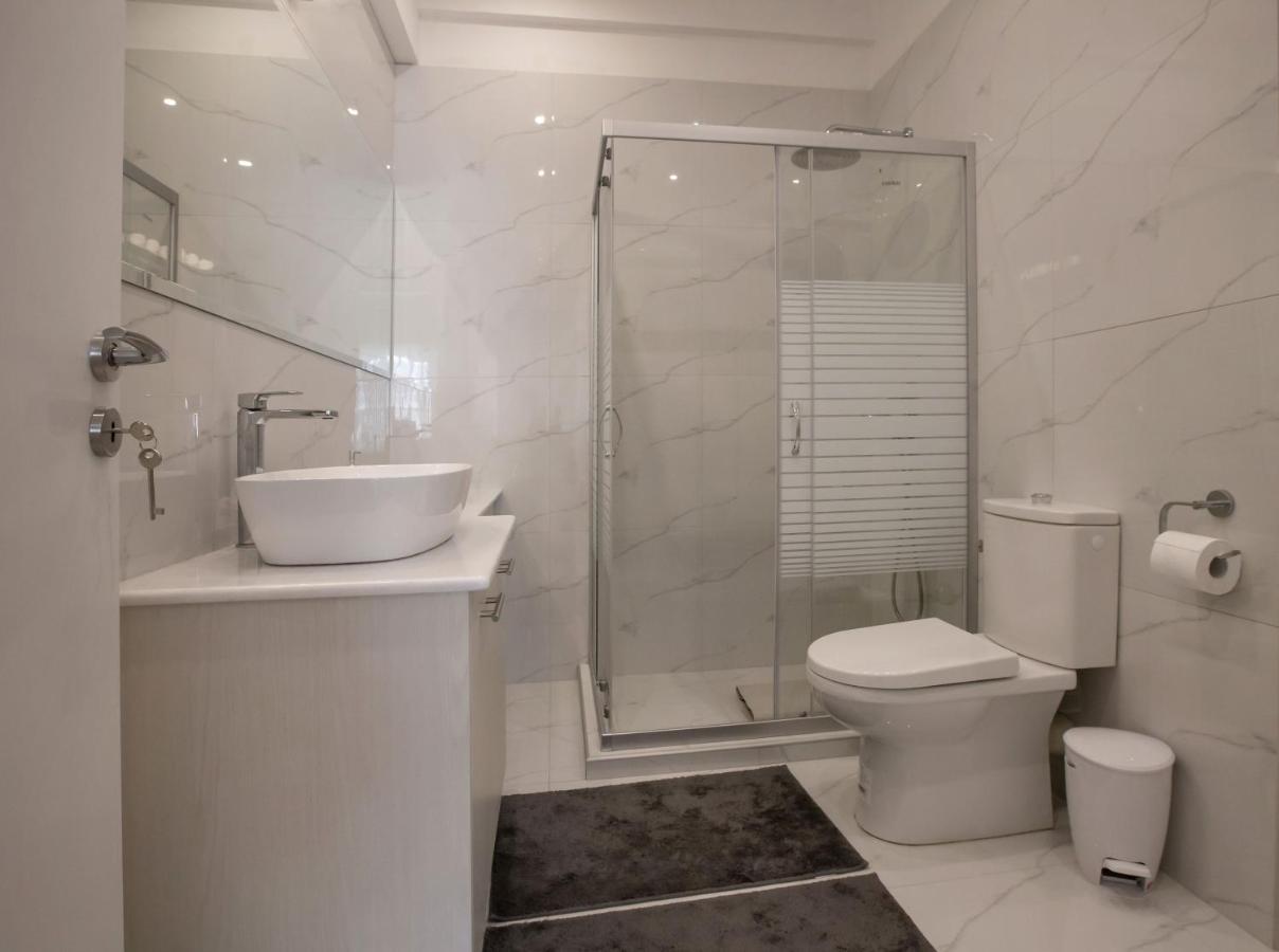 Upscale Luxury Athens Renovated Dream Home In One Of The Most Favorable Locations By National Gardens, Zoo & Hellenic Parliament In Syntagma And Stylish Exquisite Kolonaki Neighborhood Εξωτερικό φωτογραφία